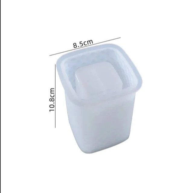 قالب كونكريت طويل مربع الشكل